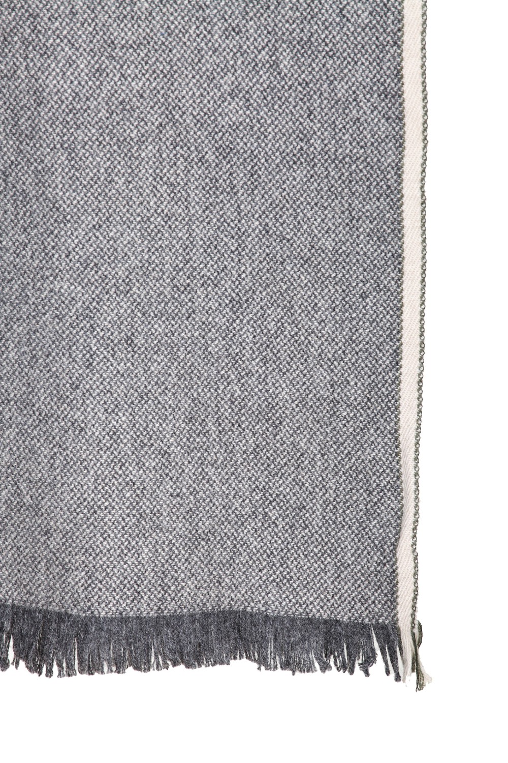 shop BRUNELLO CUCINELLI  Sciarpa: Brunello Cucinelli sciarpa in cashmere con bordi sfrangiati.
Dimensioni: Lunghezza 180cm x Larghezza 52cm.
Composizione: 100% cashmere.
Made in Italy.. MSC632AG-CD857 number 2366595